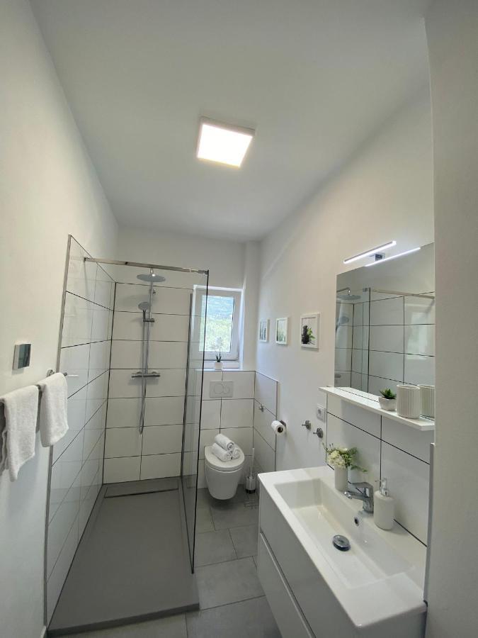 Apartment Milena Kastela Mit Whirlpool Kaštela Exterior foto